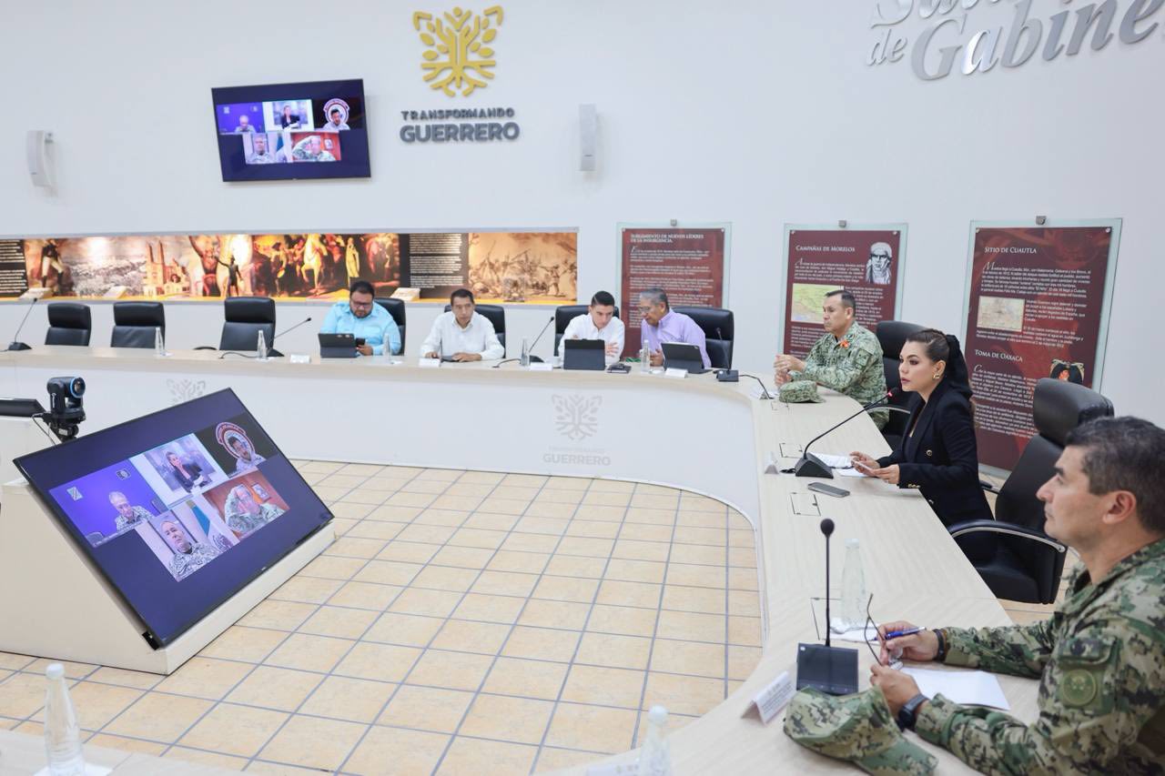 E. Salgado preside Mesa de Coordinación para afinar estrategia por temporada decembrina